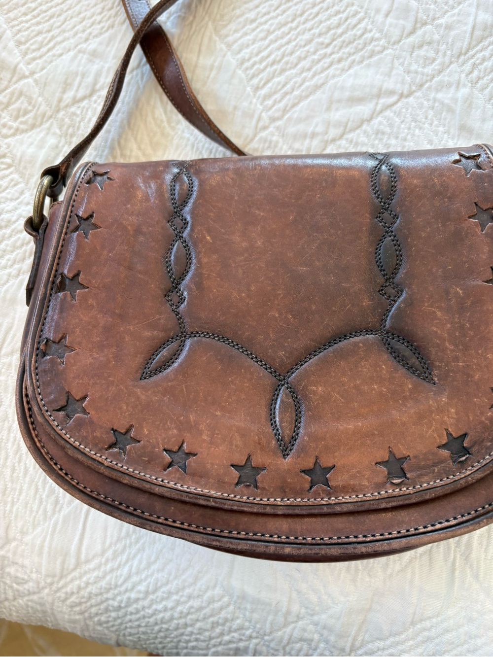 Frye dark Brown Leather Crossbody Bag with Star Accent engraving all leather - Picture 5 of 6